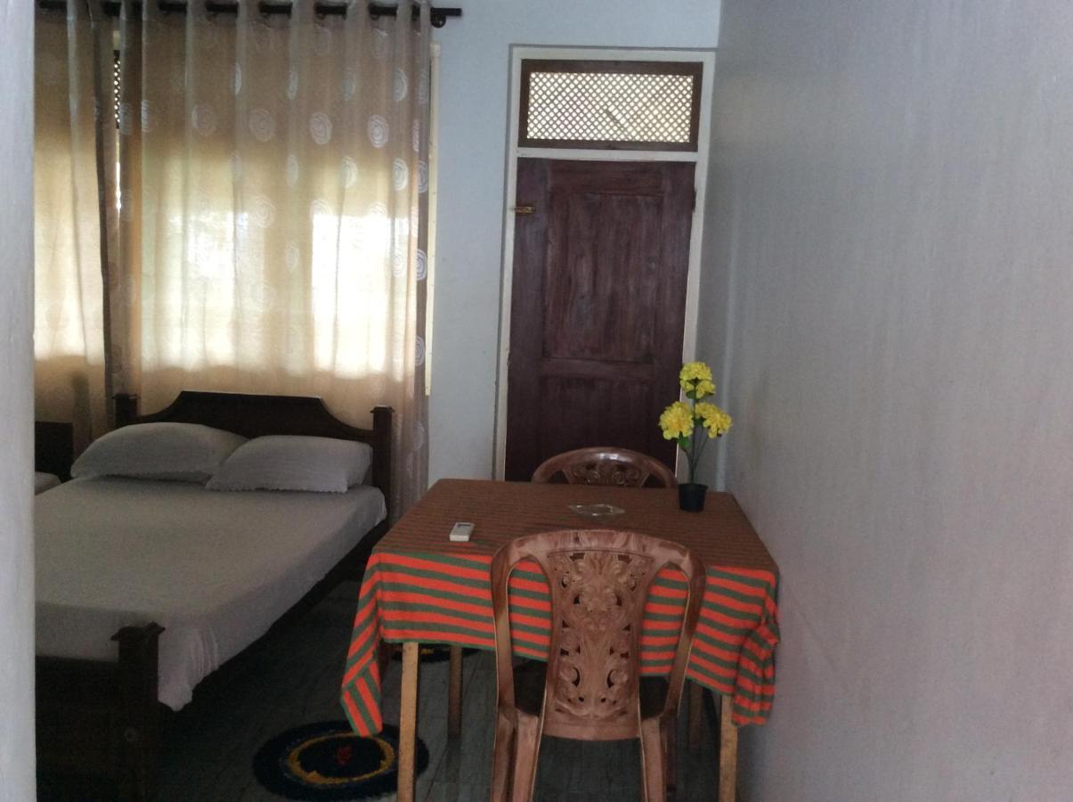 New Rest House Sea View Hotel Negombo Exteriör bild